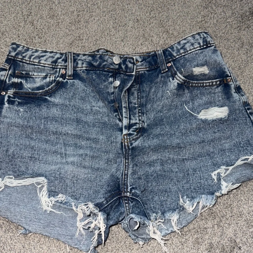 Wild Fable Blue Distressed Jean Shorts - Picture 3 of 7